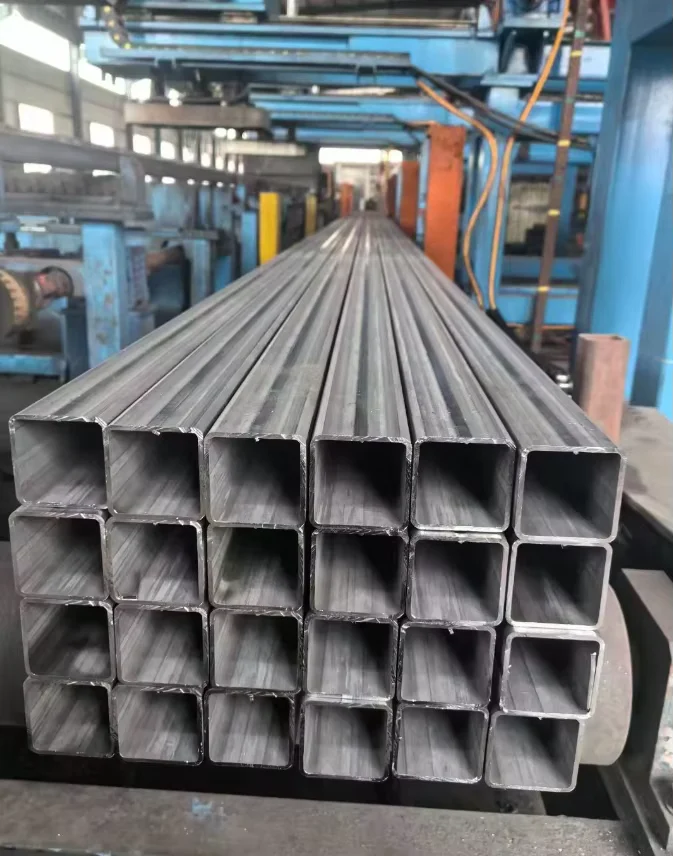 20# Seamless Square Rectangular Steel Tube ASTM GB Wall Thickness 40mm Supplier