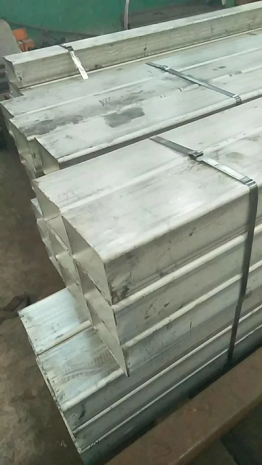 304 Stainless Steel Square Tube 0.3-2mm ASTM A554 Supplier