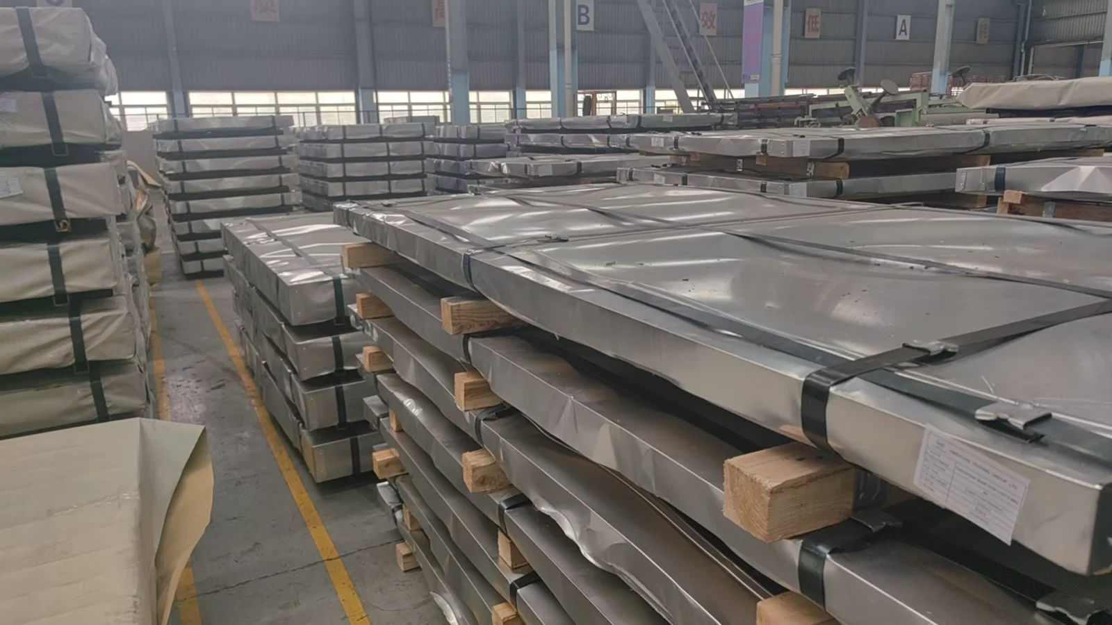 A36 Q235 Carbon Steel Plate with Cutting Service Supplier