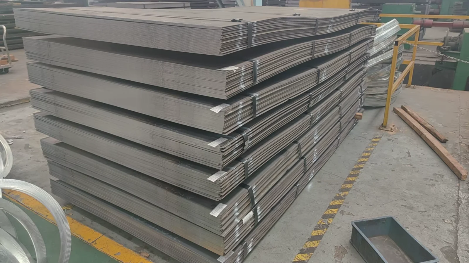 A36 Q235 Carbon Steel Plate with Cutting Service Supplier