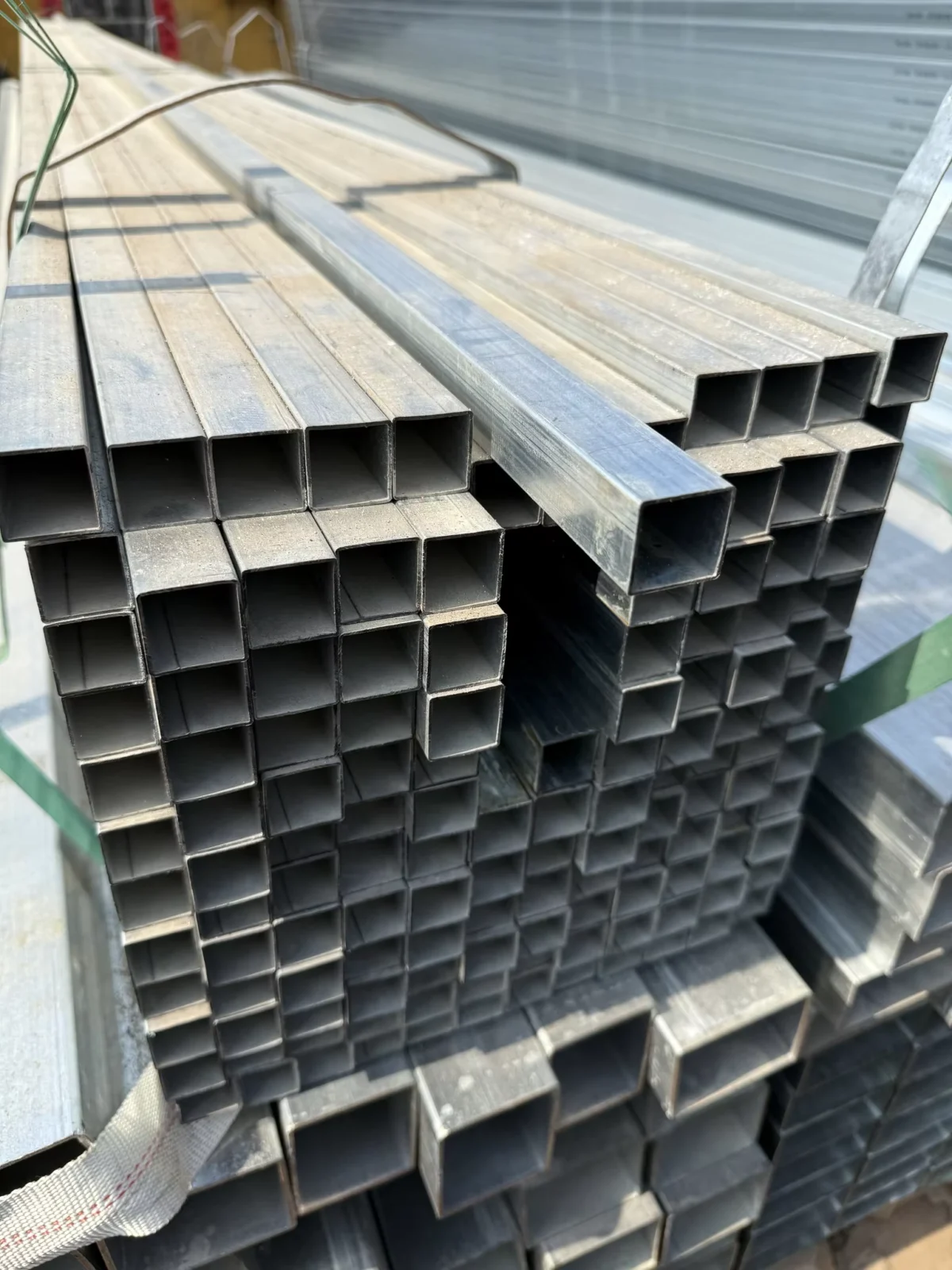 A500 Galvanized Square Hollow Section 21.3-660mm Supplier