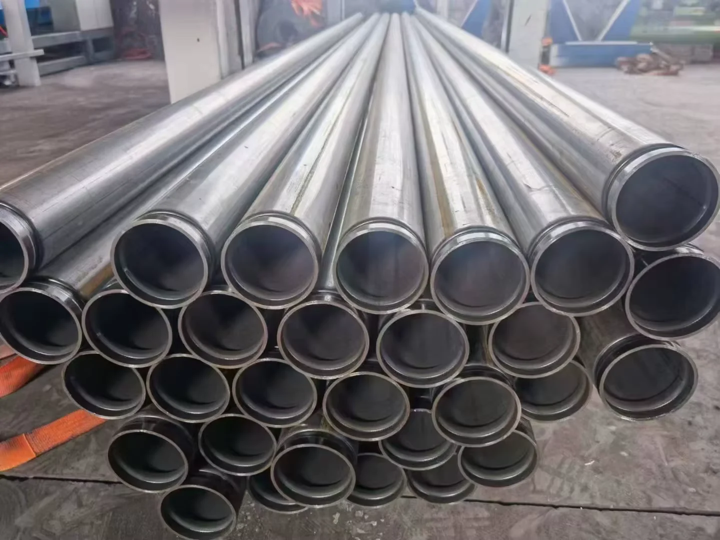 A53 A106 Seamless Steel Pipe ASTM DIN Standard Supplier Factory Direct