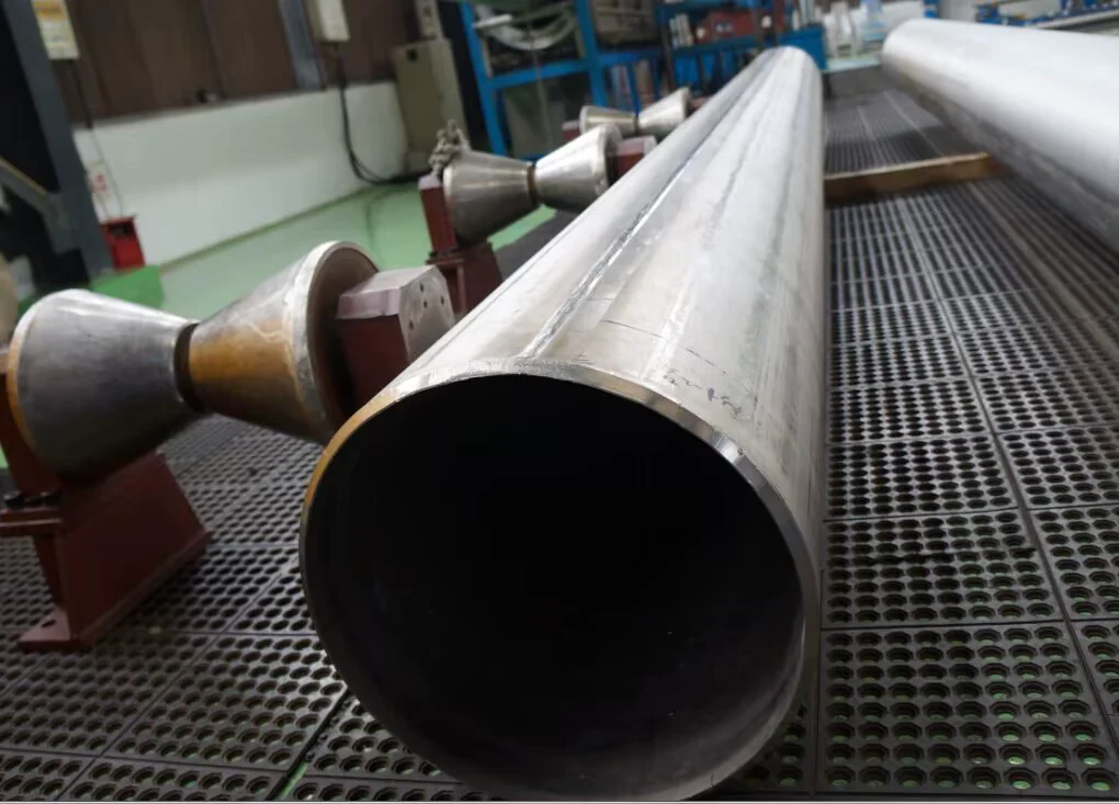API 5L GR A/B-X70 ERW Steel Pipe SCH40 OD 54-1140mm Supplier