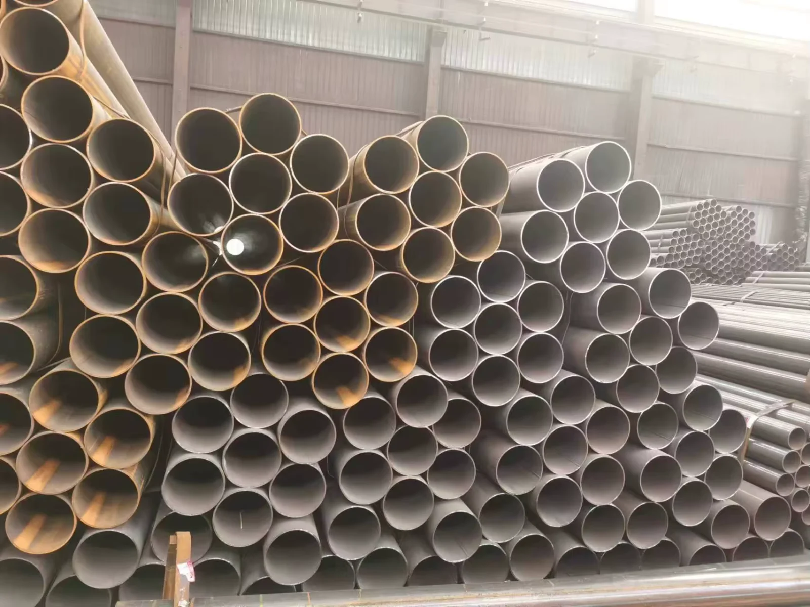 ASTM A106 Gr.B Seamless Carbon Steel Pipe Supplier Custom Sizes CE Certified