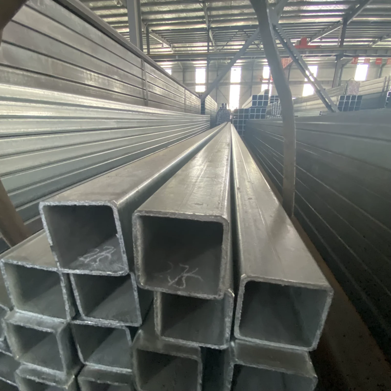 ASTM A500 Gr.B Square Steel Tube 20-500mm Wall 1.2-40mm CE Certified Supplier