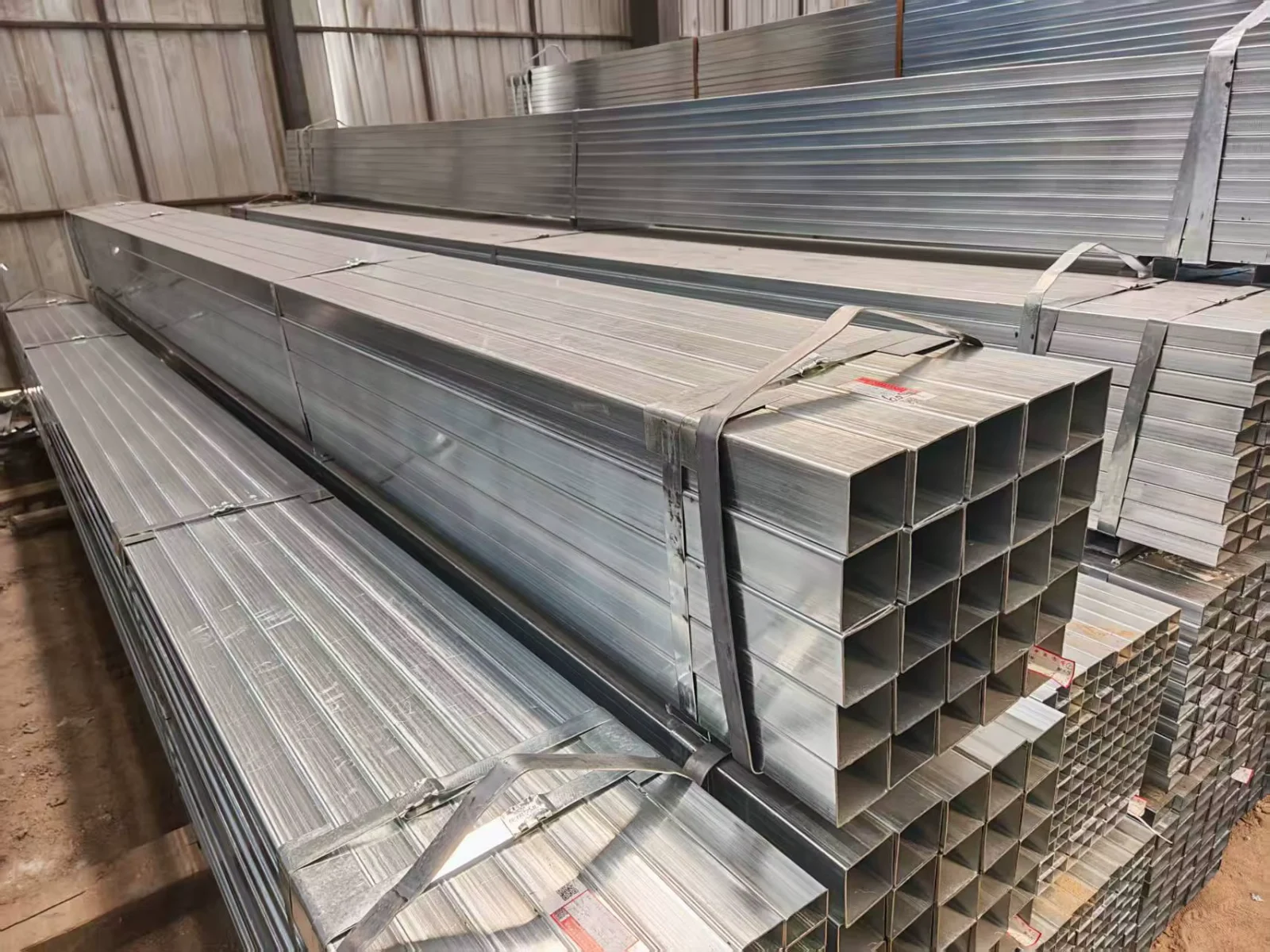 ASTM Galvanized Square Rectangular Tube Z30-Z40 Coated Supplier