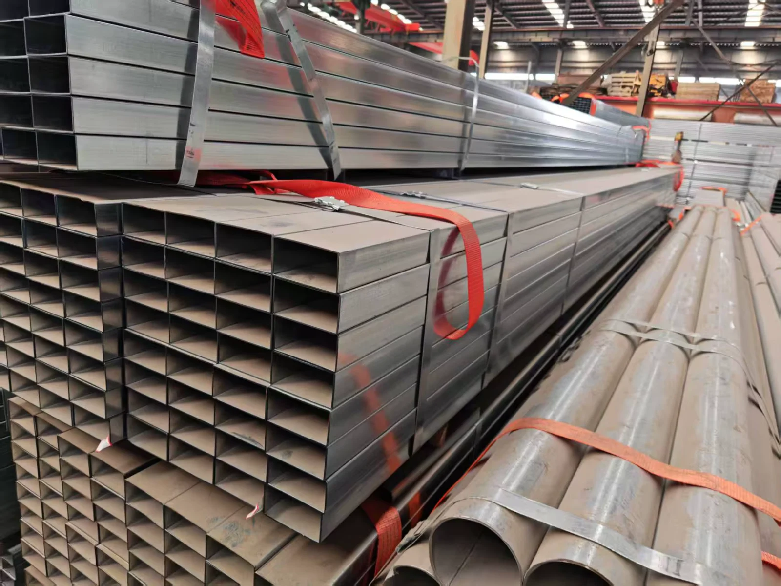 DX51D Galvanized Square Rectangular Steel Tube ASTM Custom Sizes Factory