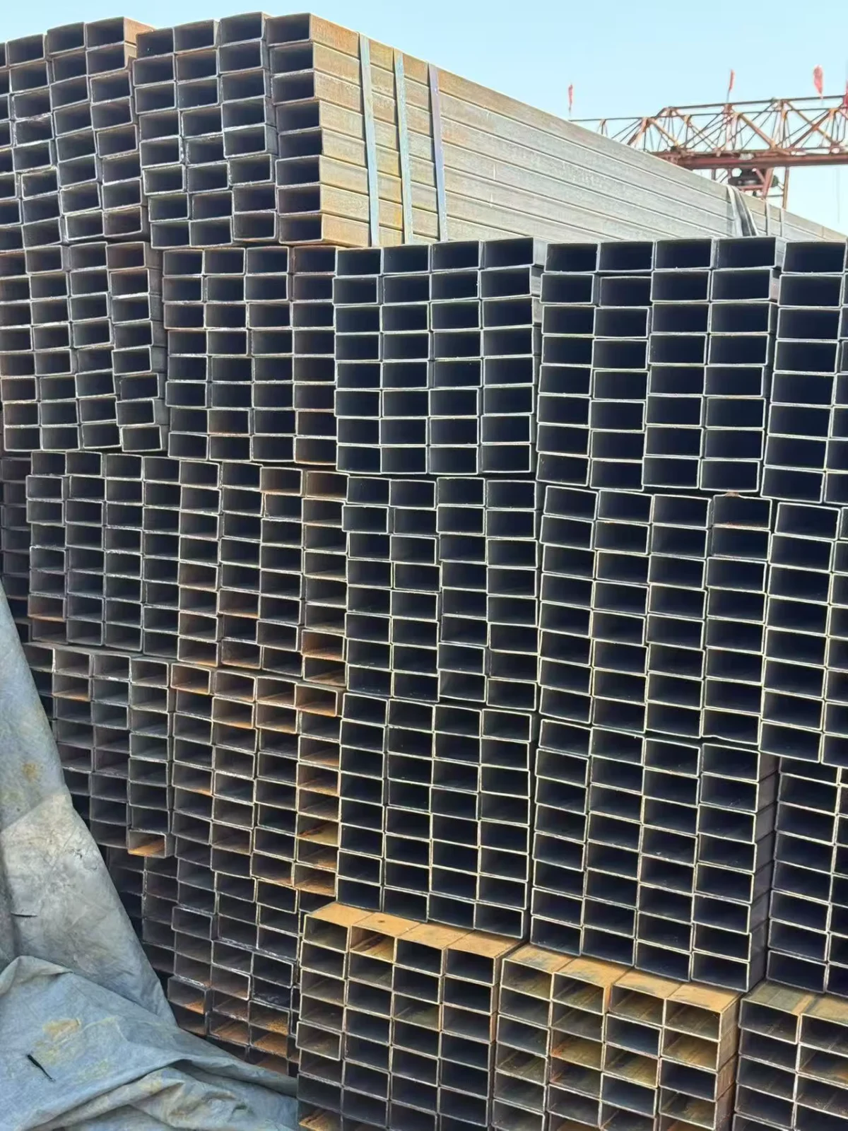 Q195 Q235 Q355 Welded Square Rectangular Steel Tube Supplier