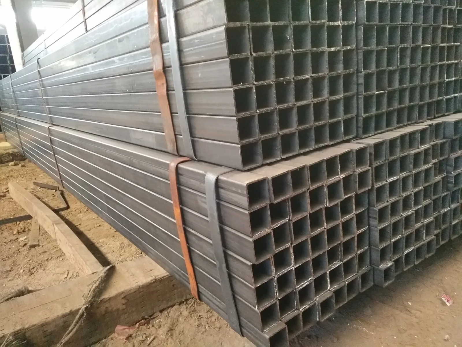 Q195-Q345 Seamless Square Steel Tube 20-500mm ASTM A500 EN10219 Supplier