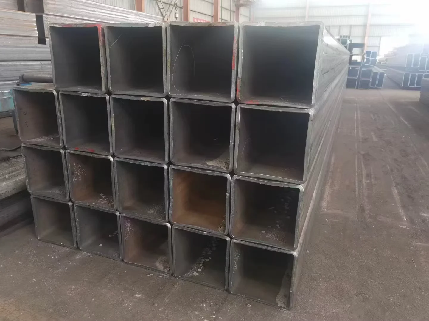 Q195-Q460 Sharp Corner Square Steel Tube 0.5-200mm Wall Thickness Manufacturer