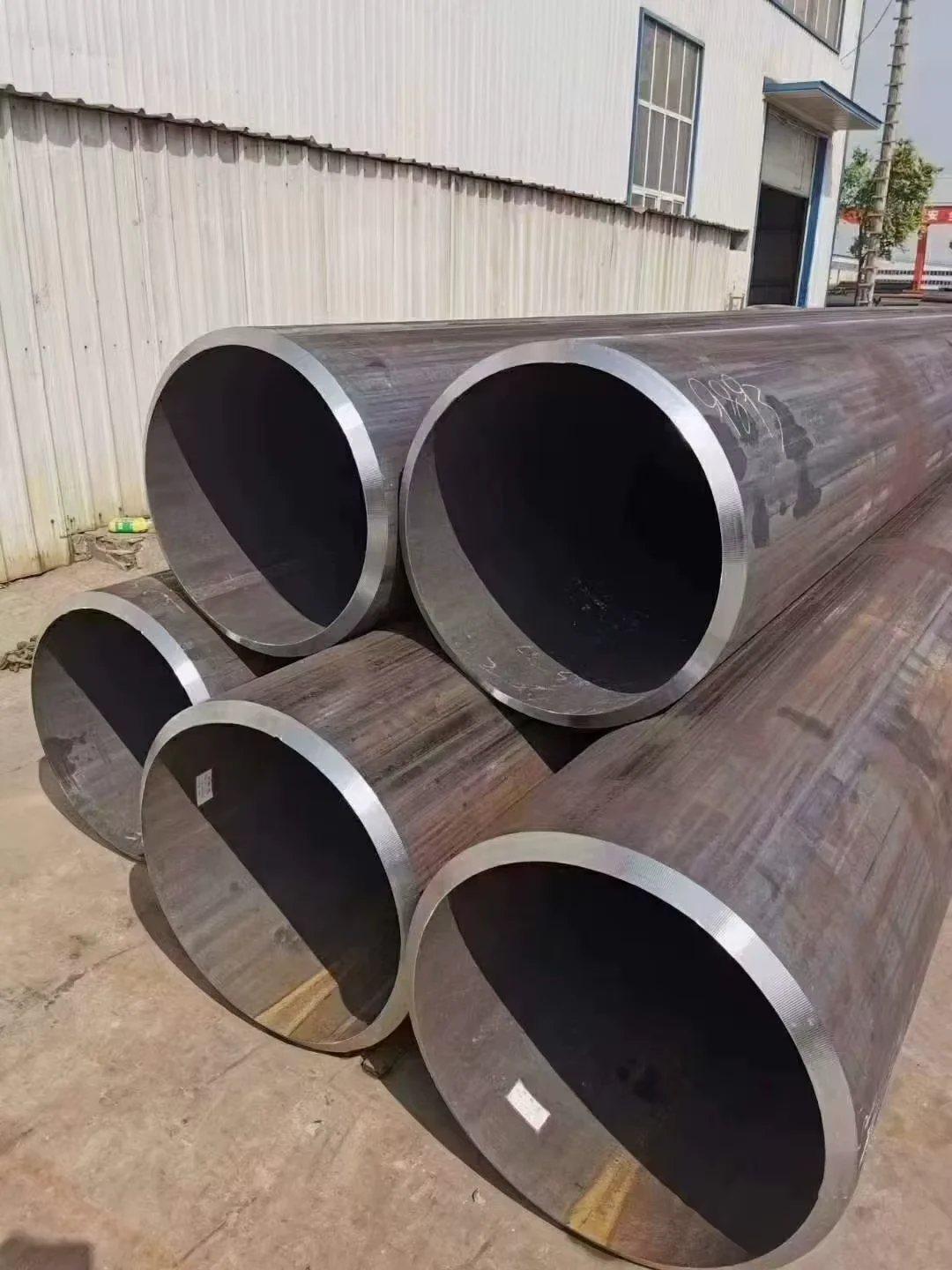 Q235 ERW Round Steel Pipe OD 20-200mm Manufacturer