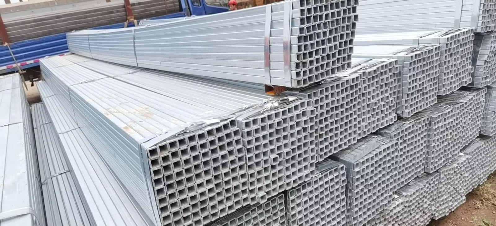 Q235 Galvanized Square Steel Tube 10-914mm GB JIS Supplier