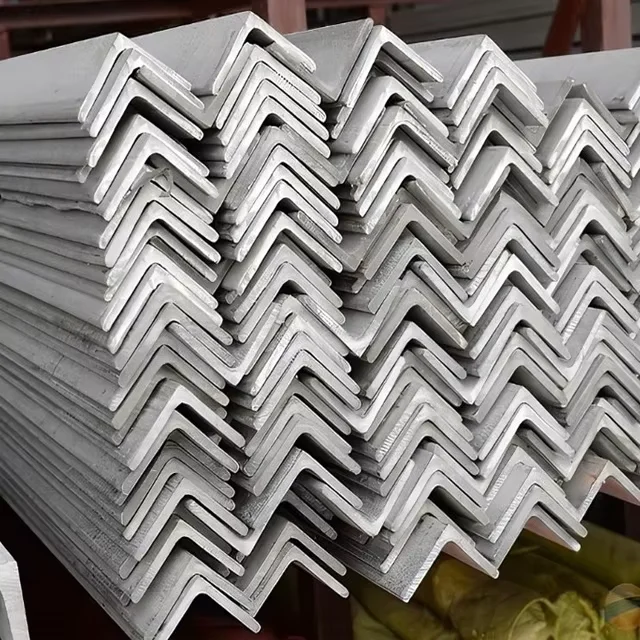 Q235 Q345 Angle Bar Hot Rolled 3-24mm Thickness Supplier