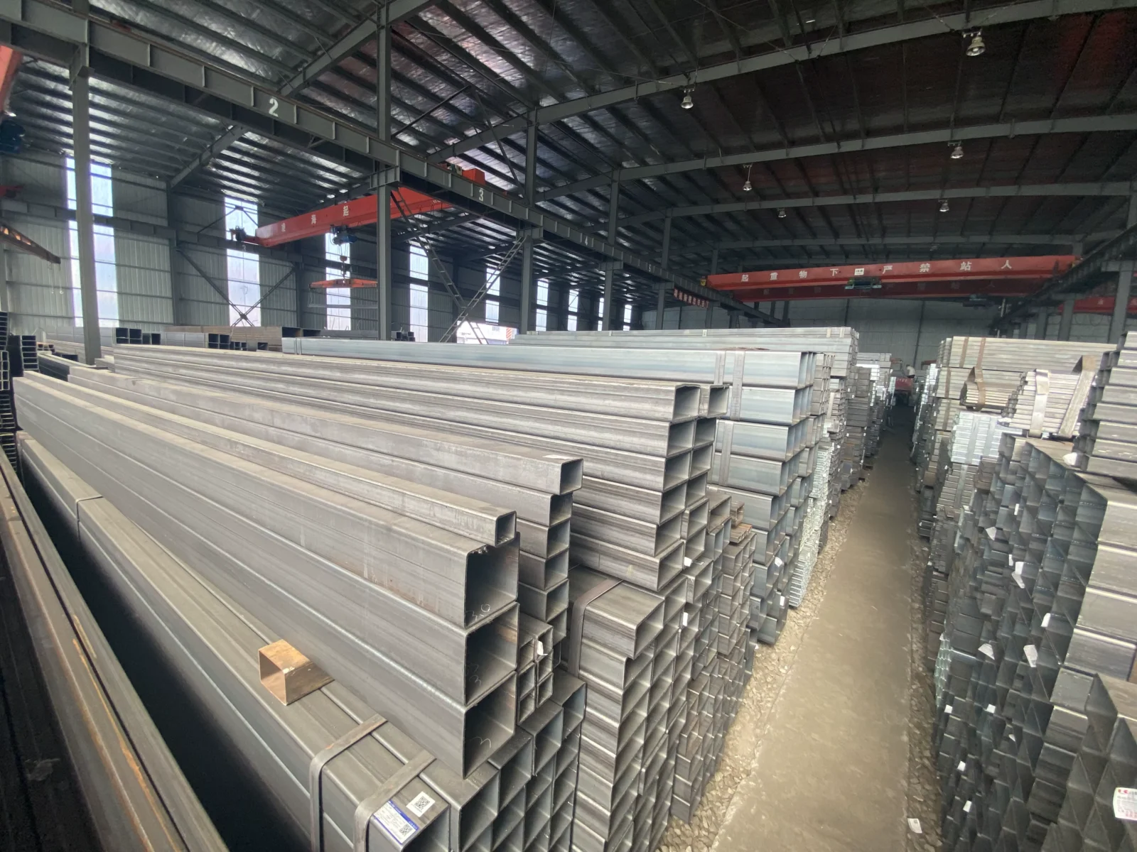 Q235 Q345 Carbon Steel Square Rectangular Pipe 20-500mm ASTM A500 Supplier