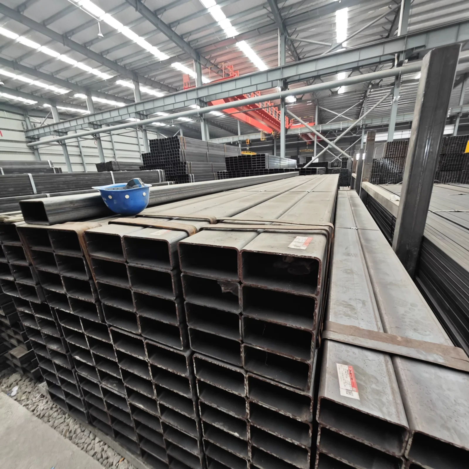 Q235 Q345 Q355 Carbon Steel Square Rectangular Tube Custom Sizes Manufacturer