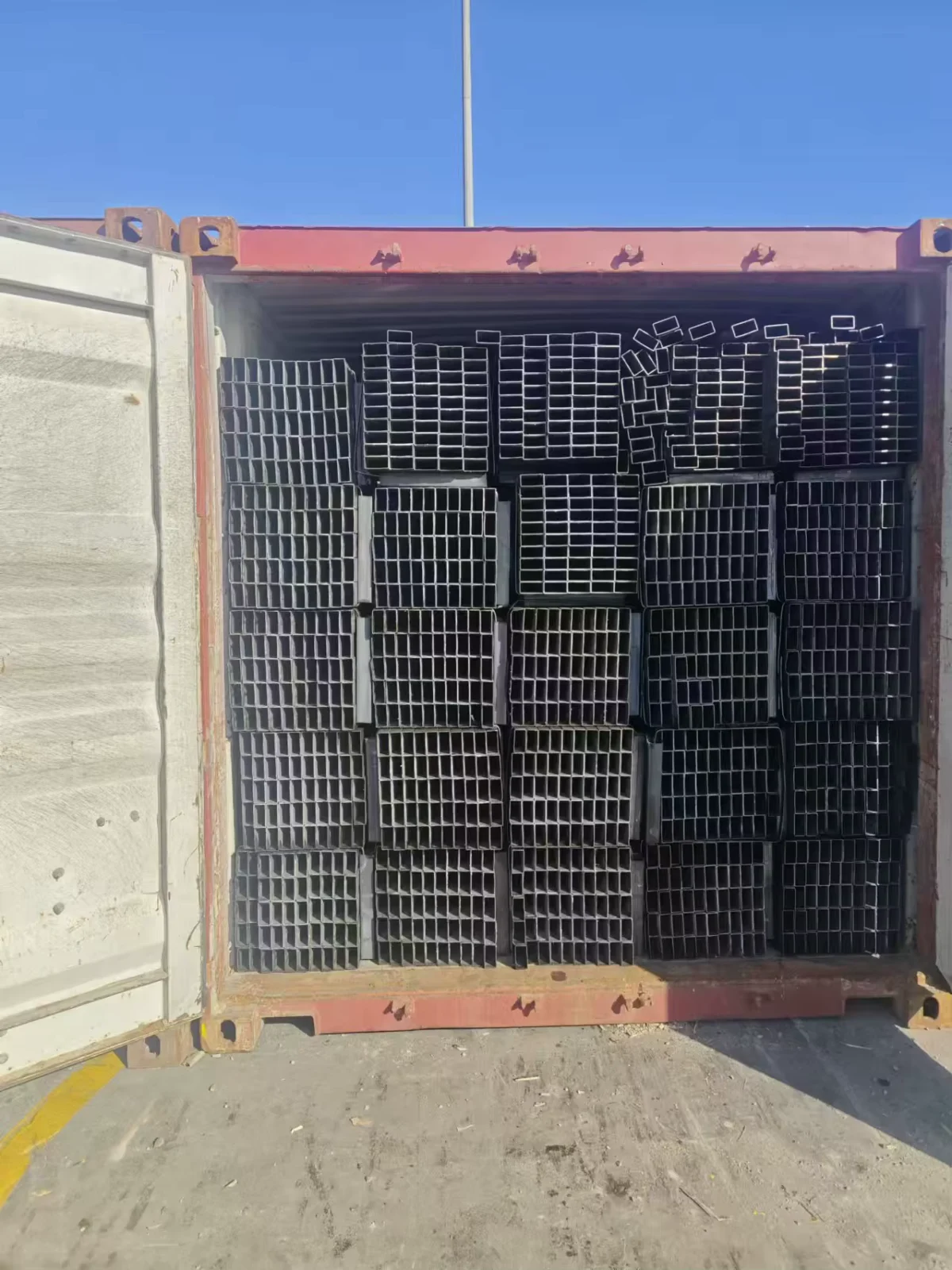 Q235 Q355 A36 Welded Square Steel Tube 0.5-25mm Wall Thickness Manufacturer