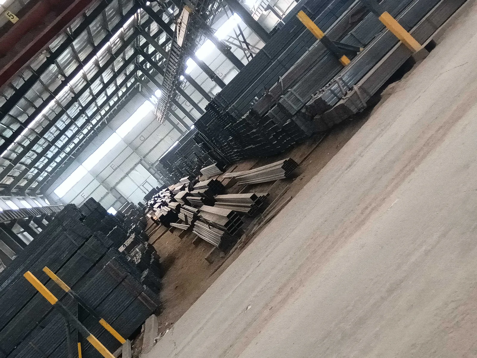 Q235 Welded Square Steel Tube ERW Hot Rolled ASTM JIS Manufacturer
