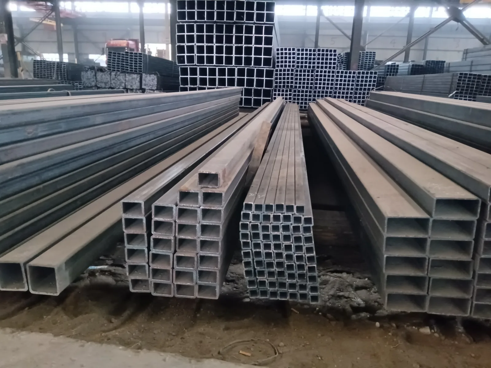 Q235 Welded Square Steel Tube ERW Hot Rolled ASTM JIS Manufacturer