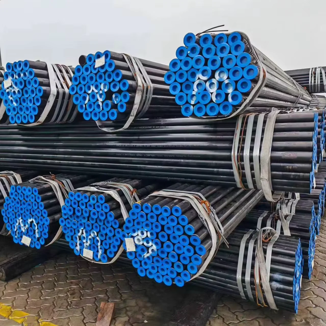 Q235B ASTM A106 Gr.B Seamless Steel Pipe OD 20-250mm Supplier