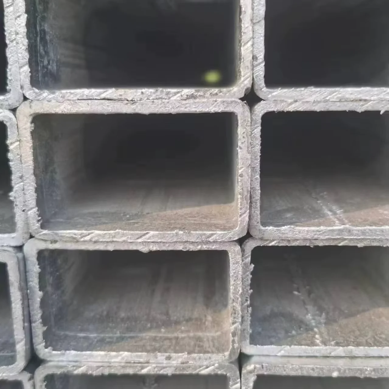 Q235B ERW Welded Square Steel Tube 40×40-80mm Supplier