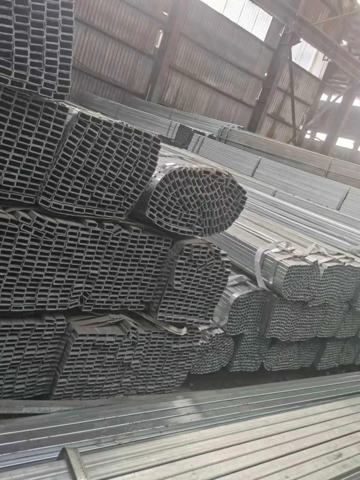 Q235B ERW Welded Square Steel Tube 40×40-80mm Supplier