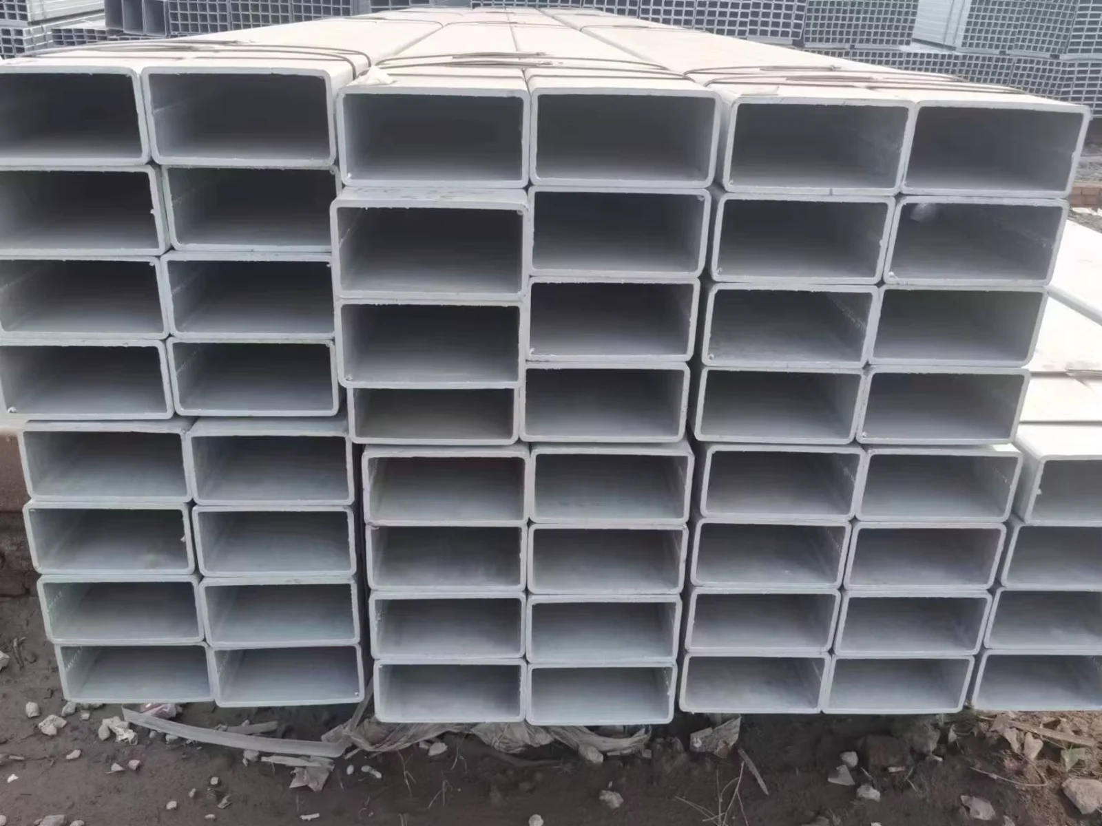 Q235B Galvanized Welded Square Rectangular Steel Tube GB Standard Supplier