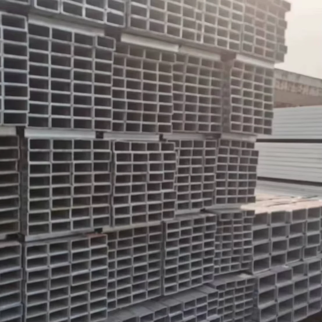 Q235B Q345B Carbon Steel Square Rectangular Pipe ASTM Standard Wall 0.5-200mm Supplier