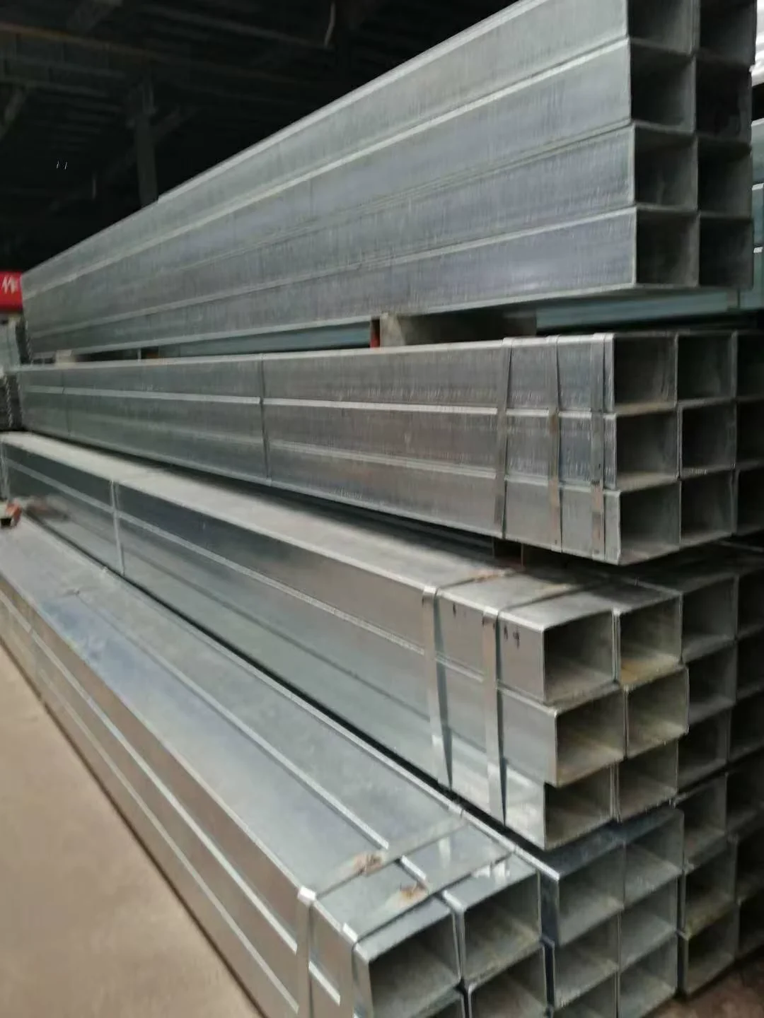 Q235B Q345B Galvanized Square Rectangular Steel Tube 0.5-40mm Supplier