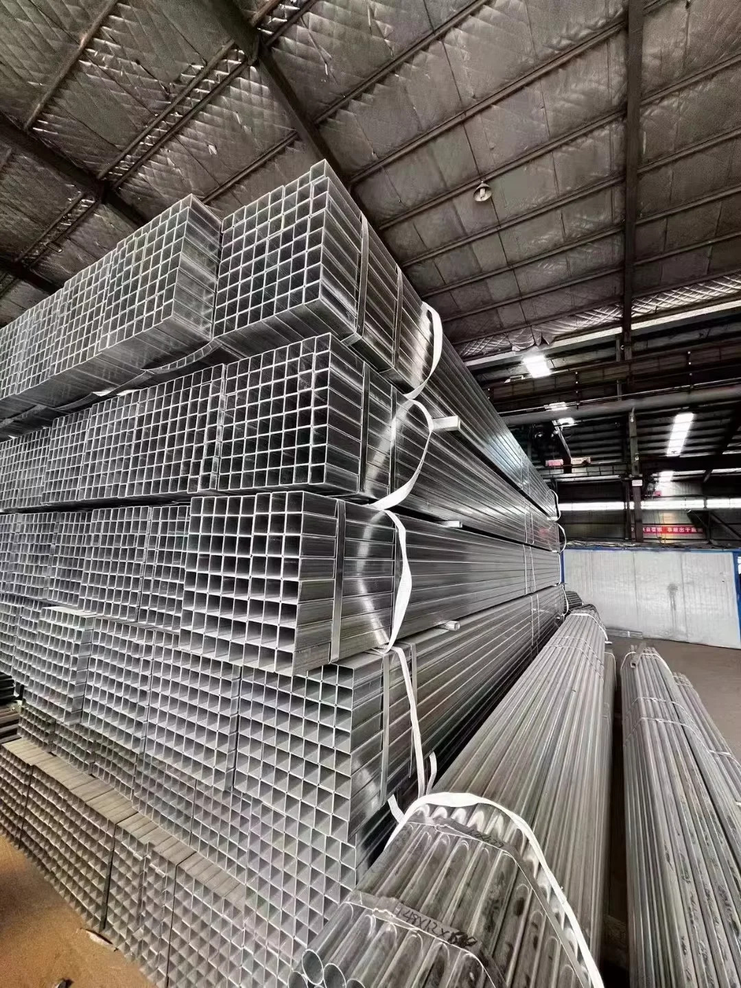 Q235B Q345B Galvanized Square Steel Tube 21.3-660mm Manufacturer