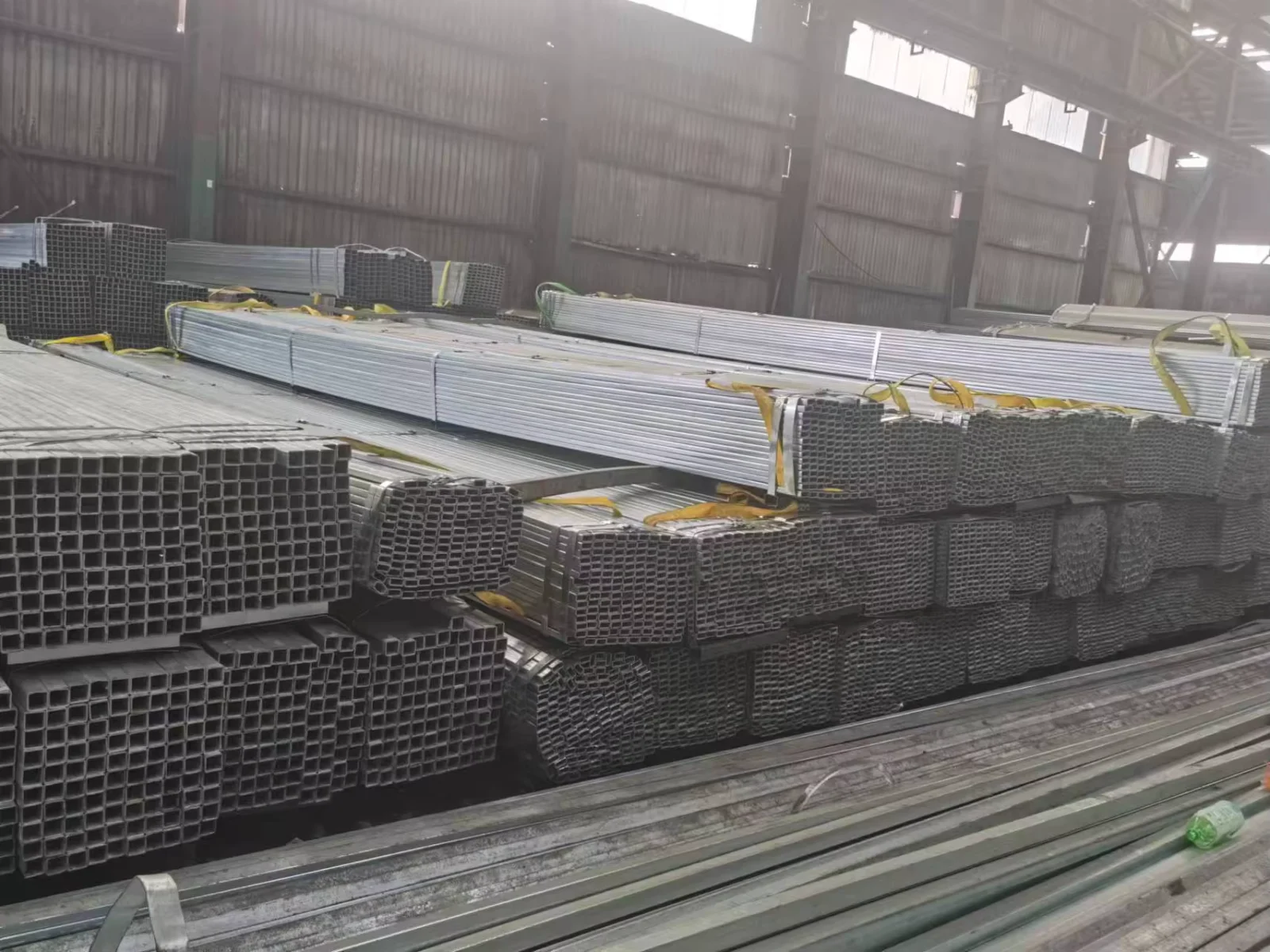 Q235B Q345B Square Rectangular Hollow Section 0.5-200mm Wall Custom Supplier
