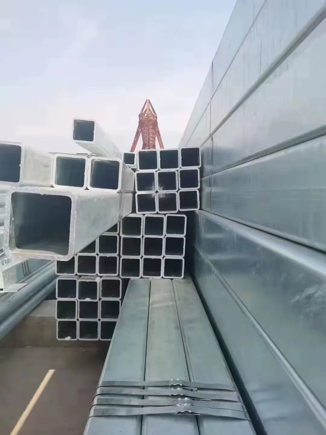 S235 S355 EN39 Hot Dip Galvanized Steel Pipe for Scaffolding Supplier