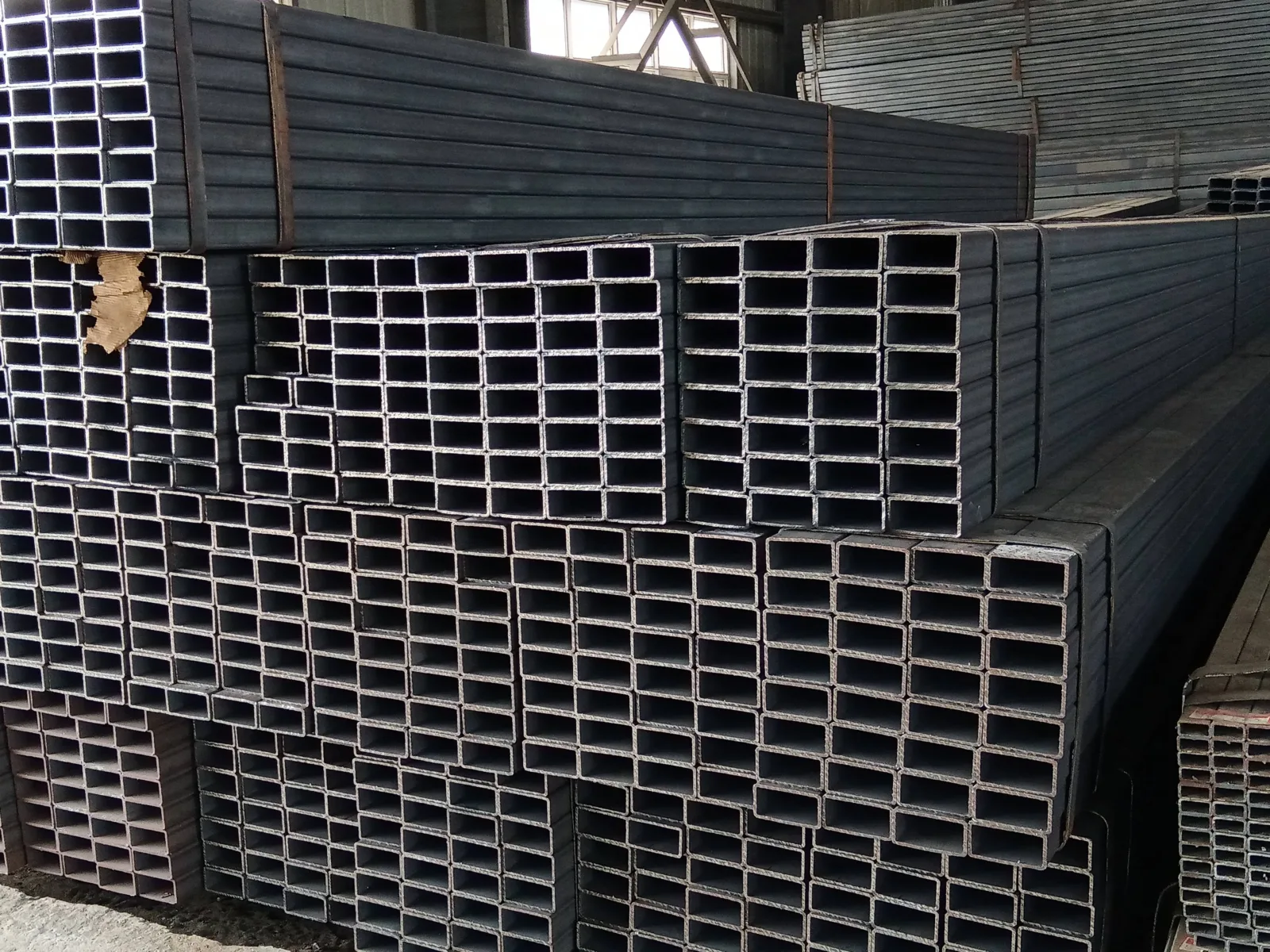 SPA-H Corten Steel Square Tube JIS G3125 ERW Black Supplier