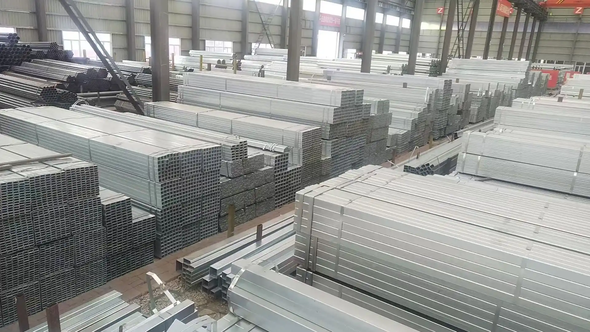 Steel tube inventory stacked in the SD XJY Pipe warehouse
