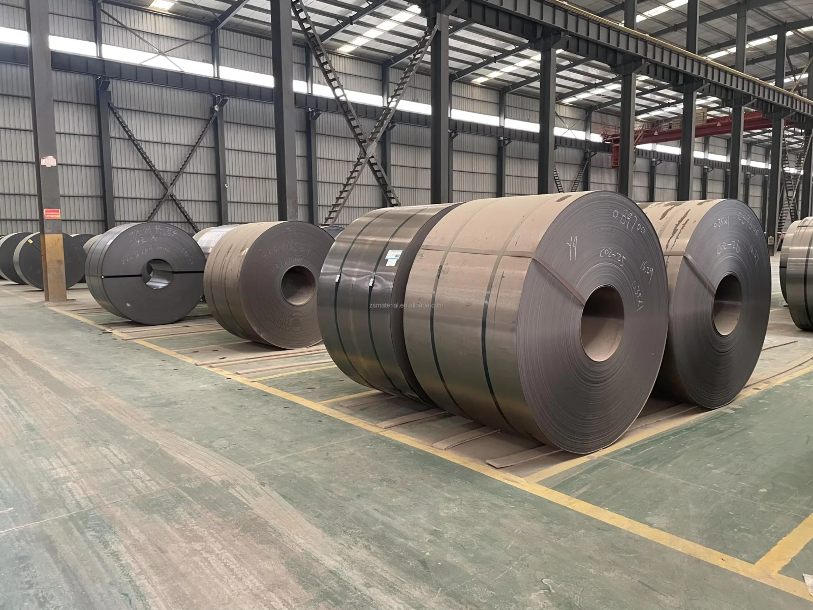 S235JR S355JR Q235B SS400 A36 Hot Rolled Carbon Steel Coil 2-25mm Supplier